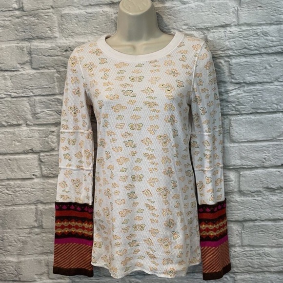 VINTAGE BUTTERFLY PRINT THERMAL TOP MEDIUM - Picture 2 of 7